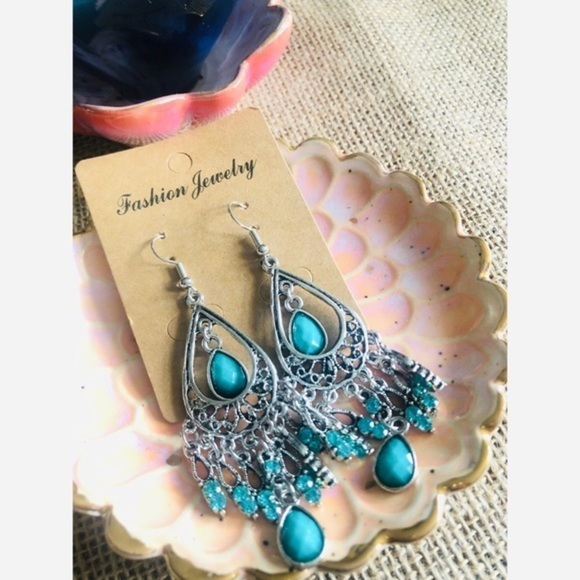 Boho Vintage Inspired Silver Tone Faux Turquoise Chandelier Drop Earrings - Picture 5 of 7